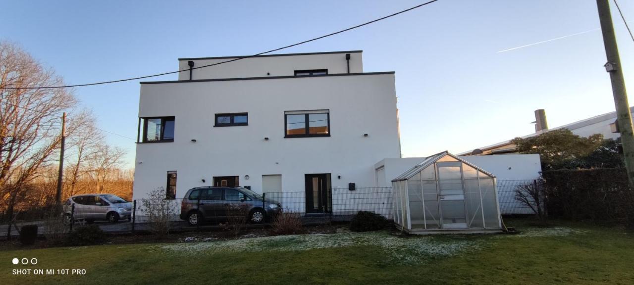 Ferienwohnung Neue Doppelhaushälfte mit Terrasse, Balkon und Garten Remscheid Exterior foto