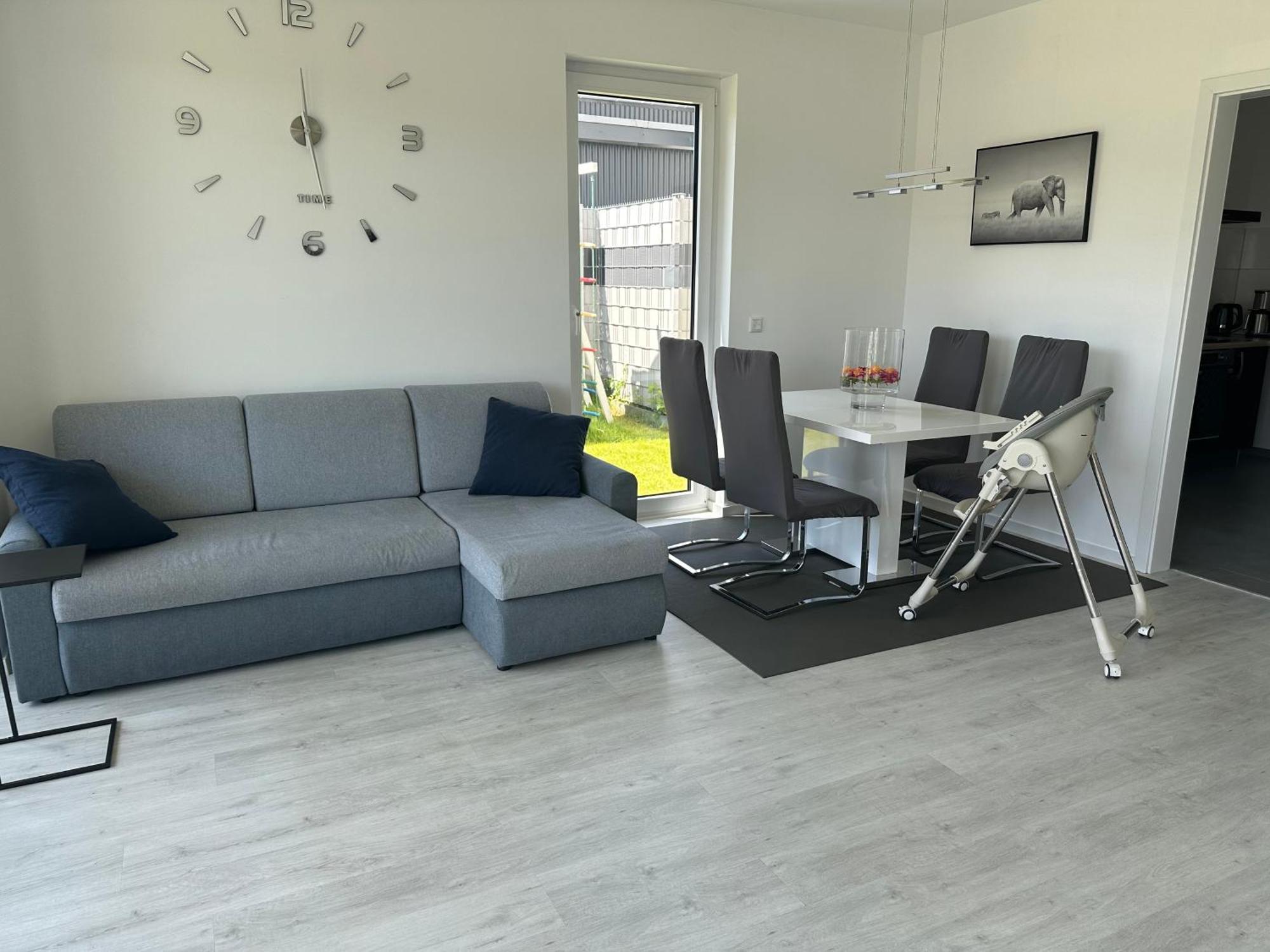 Ferienwohnung Neue Doppelhaushälfte mit Terrasse, Balkon und Garten Remscheid Exterior foto