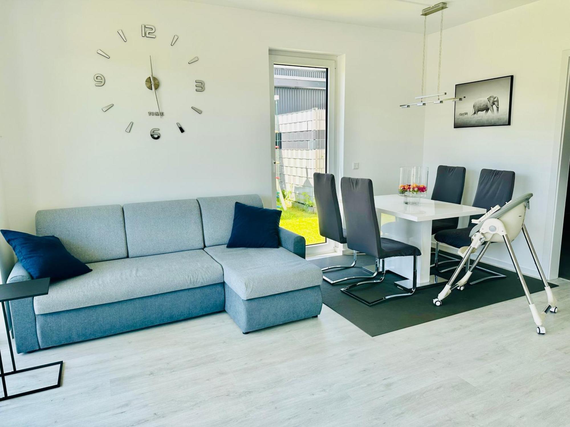 Ferienwohnung Neue Doppelhaushälfte mit Terrasse, Balkon und Garten Remscheid Exterior foto